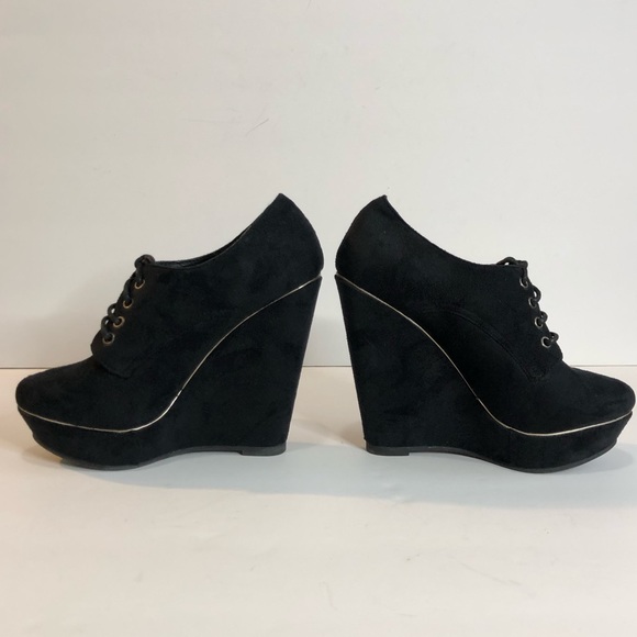 Woman’s suede black lace up platform wedge shoes size 6 - Picture 8 of 15